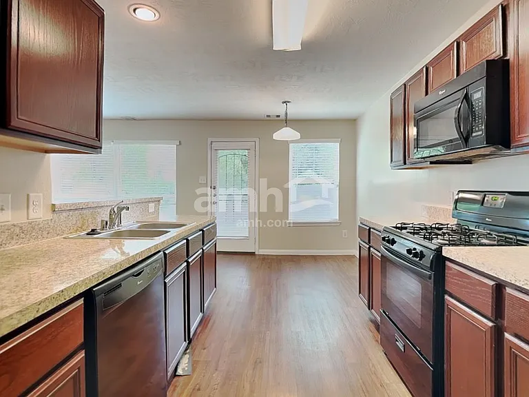 15458 Bammel Oaks Ct — Photo 3