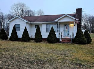 106 Racetrack Rd, Coal City, WV 25823