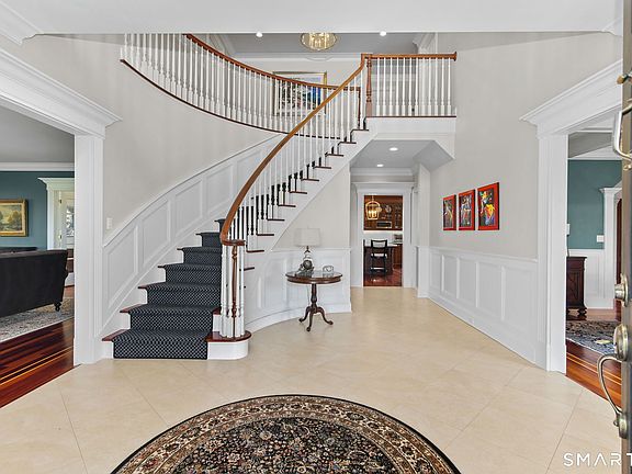 5th image of 81 Pinewood Road
