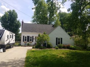 39325 Chestnut Ridge Rd, Elyria, OH 44035