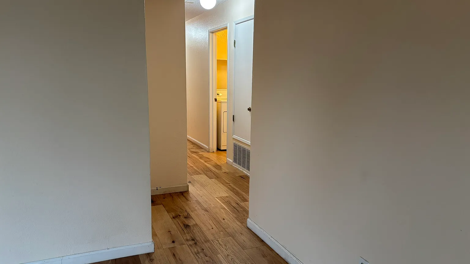 5035 Valley Crest Dr APT 160 photo 1