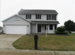 55088 Patrician Park Dr, Osceola, IN 46561