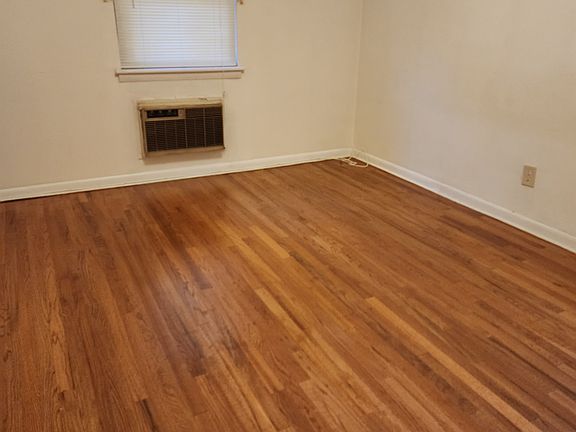 5th image of 911-921 Teaneck Rd #1B