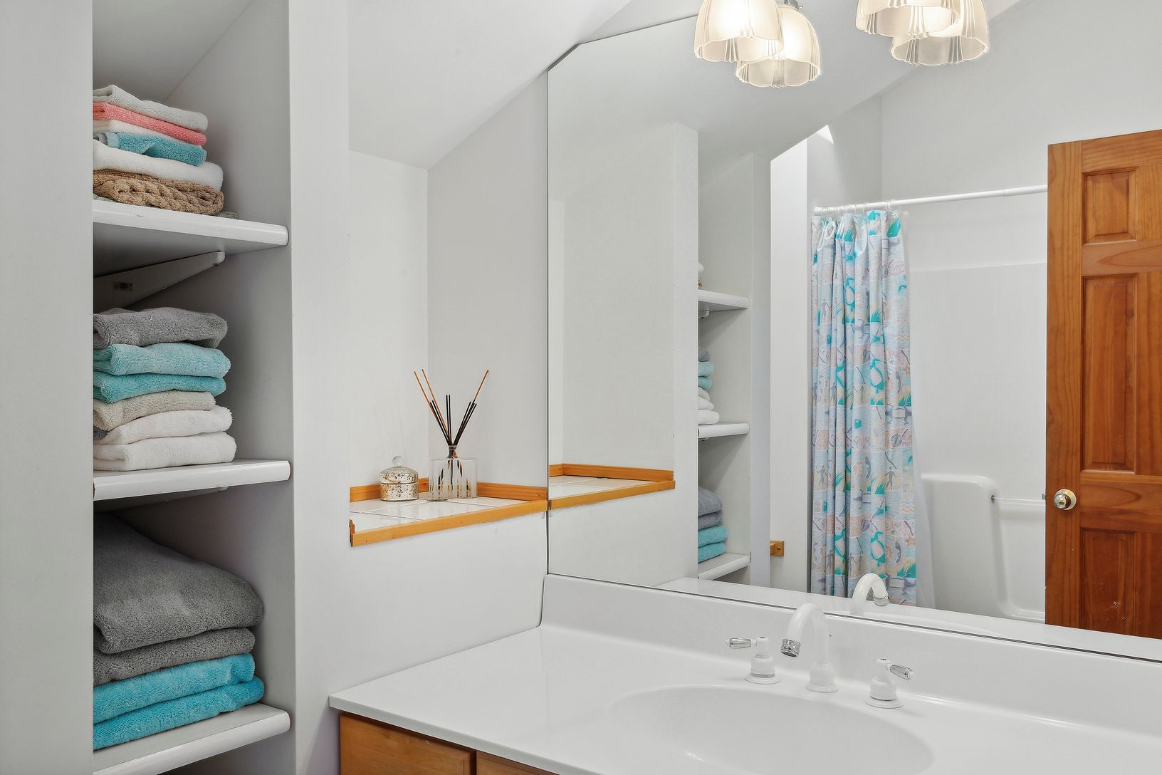  Second Floor Guest Bath