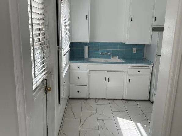 1849 S Beverly Glen Blvd #1851, Los Angeles, CA 90025