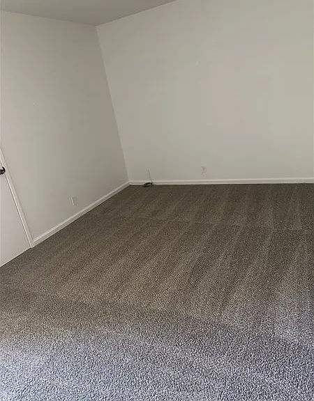 2300 Sycamore Ln #12 — Photo 12