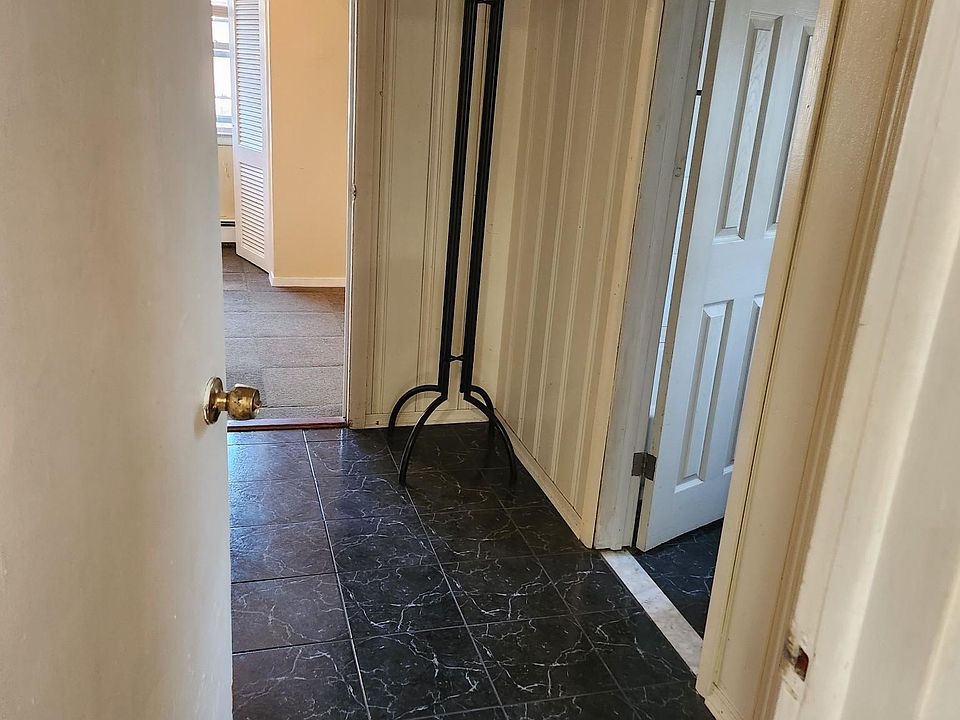 1st image of 60 Wilson Ave