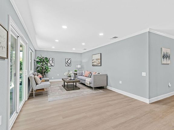 4th image of 179 Olympic Cir