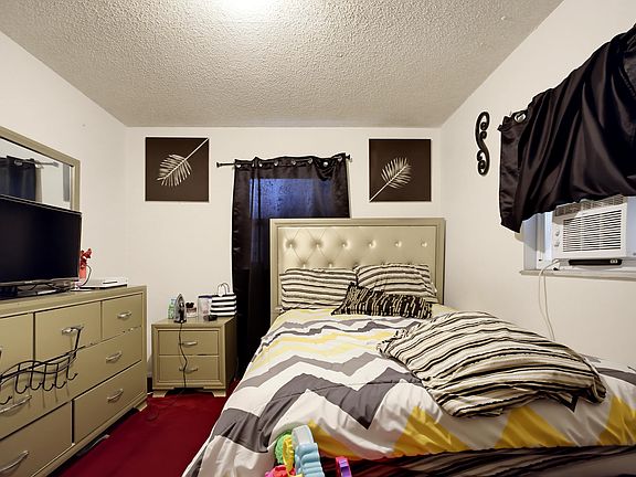 4th image of 4724 IMOGENE Court
