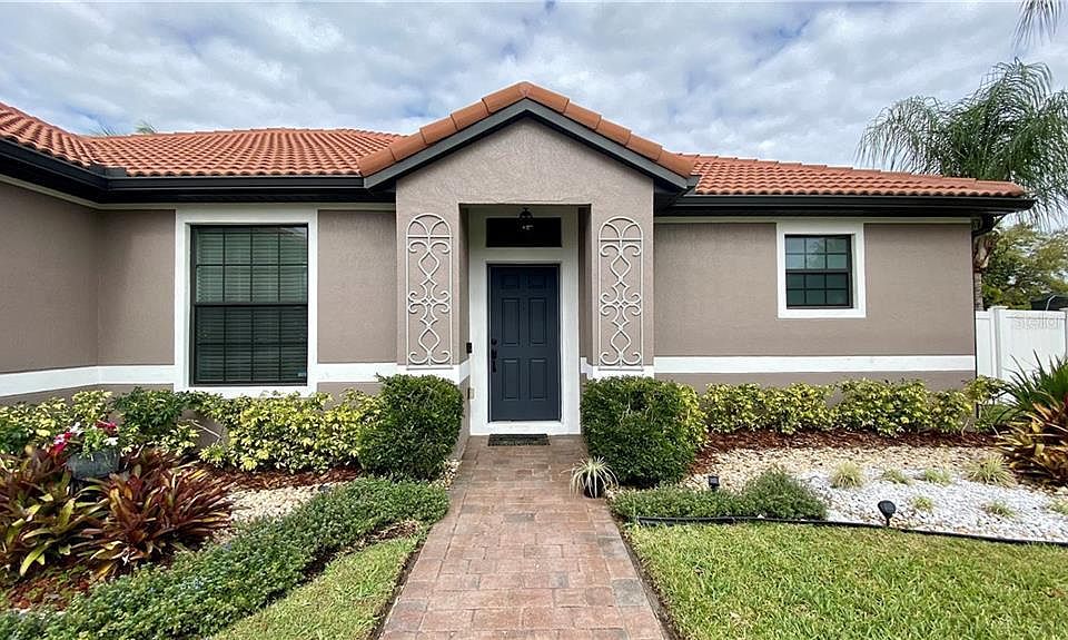 1st image of 2816 Scenic Ln