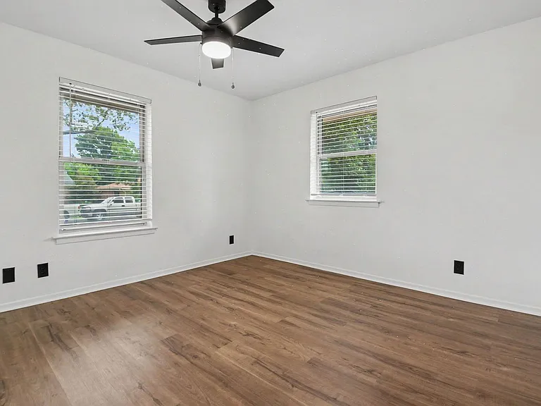 3407 Tipps Dr — Photo 22