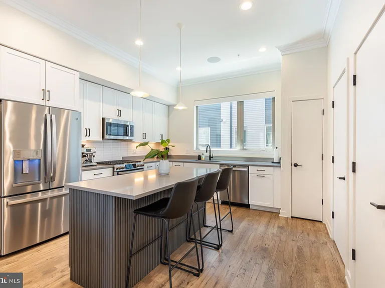 3112 Pierview Ln — Photo 9