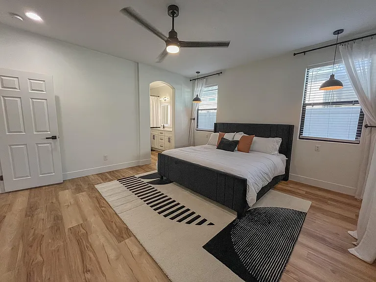 5620 Akula Bay St — Photo 4