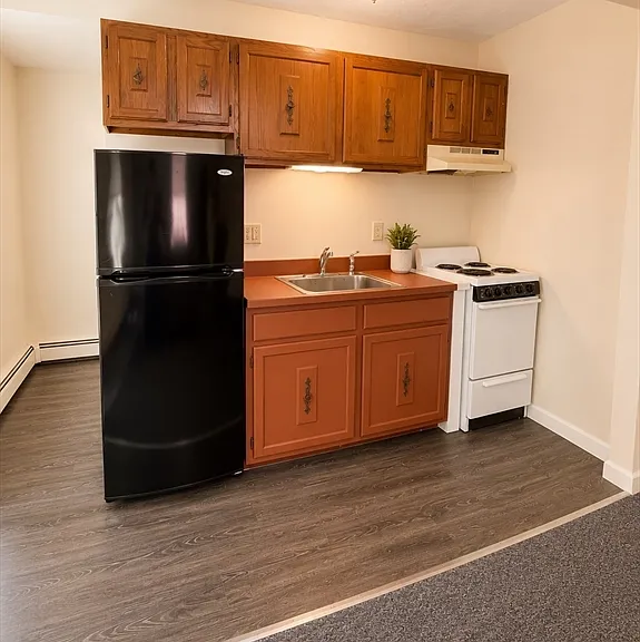 8 Exchange Ct #2 — Photo 1