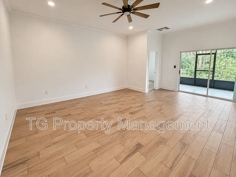 248 Zancara St — Photo 7
