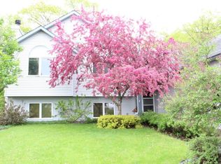 2203 Pepper Ridge Knl, Northfield, MN 55057