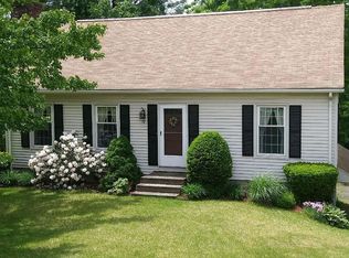 72 Colony Dr, East Longmeadow, MA 01028