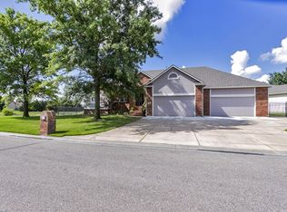 701 W Chelsea St, Haysville, KS 67060