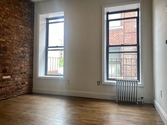 4th image of 222 Thompson St APT 29