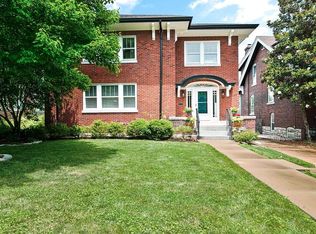 67 Aberdeen Pl, Saint Louis, MO 63105