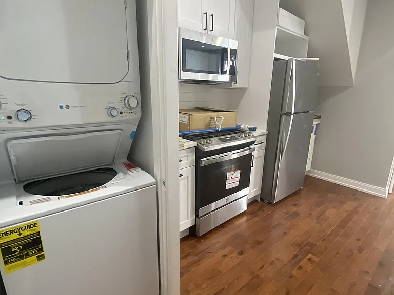 2154 W Potomac Ave #2F — Photo 4
