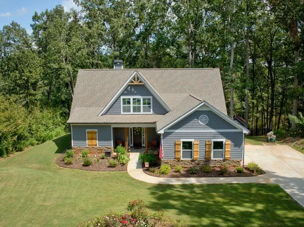 600 Rapids Dr, Bogart, GA 30622