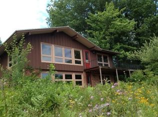2026 Arrowhead Dr, Traverse City, MI