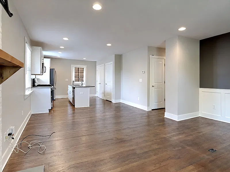 3 bed, 2.0 bath, 1950 sqft, $3,250 — Photo 3