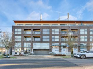 43Twenty, Vancouver, BC V5R 1Z5