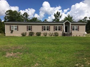 390 Rogers Rd, Waynesville, GA 31566