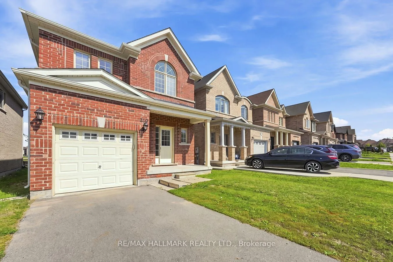 4 bed, $3,149 — Photo 1