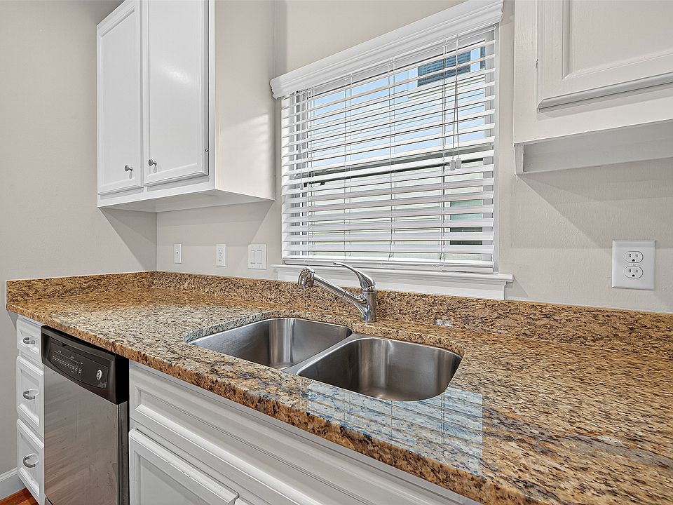1st image of 11510 Main Ash Dr #11510