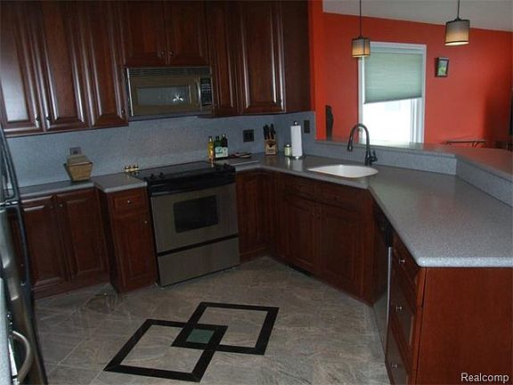 3rd image of 21092 Boulder Cir #101