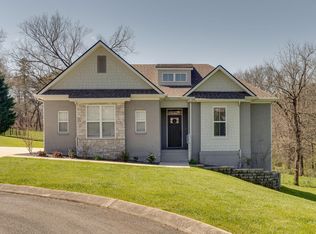 952 Crosby Ct, Columbia, TN 38401