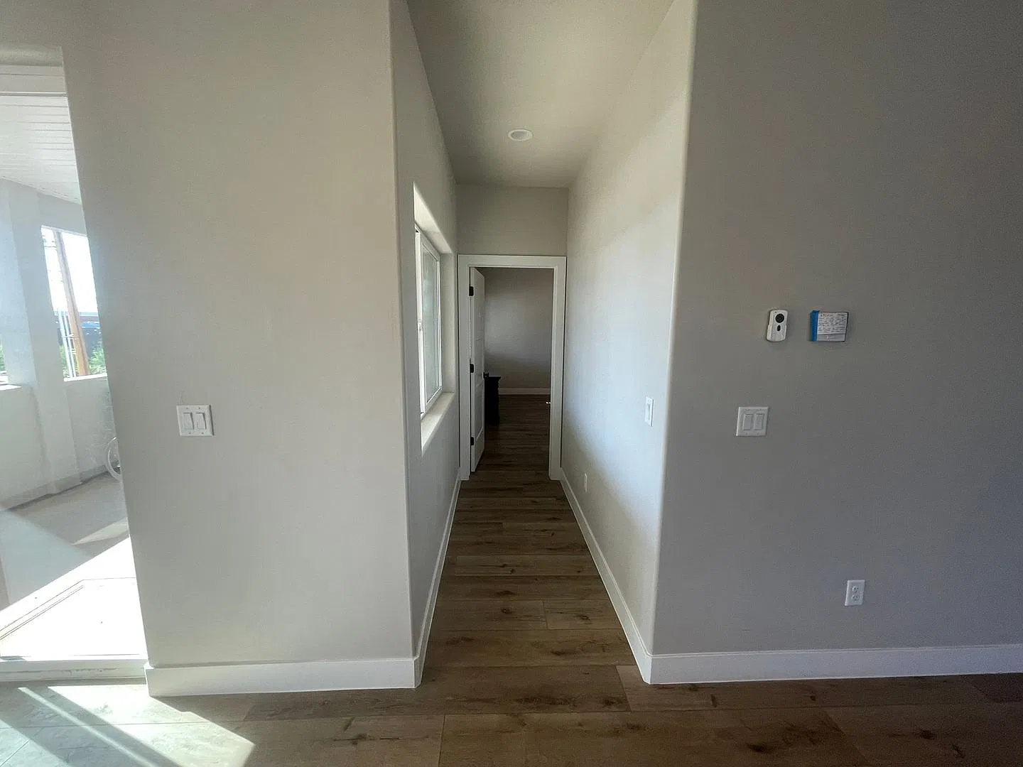 372 House — Photo 3