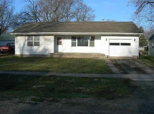 620 McClellan St, Chenoa, IL 61726