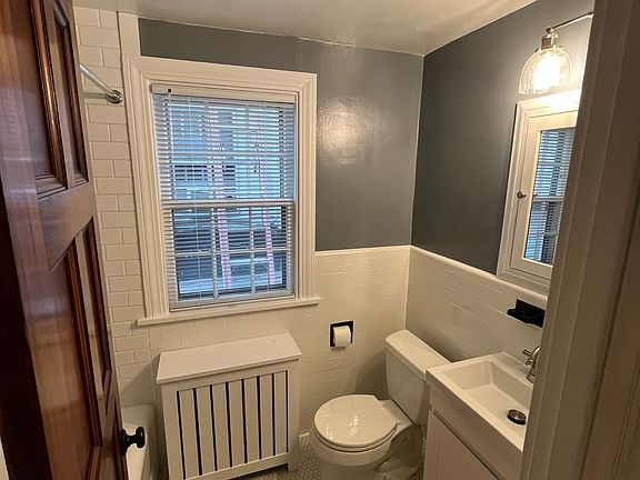 5th image of 38 Irving Pl #L
