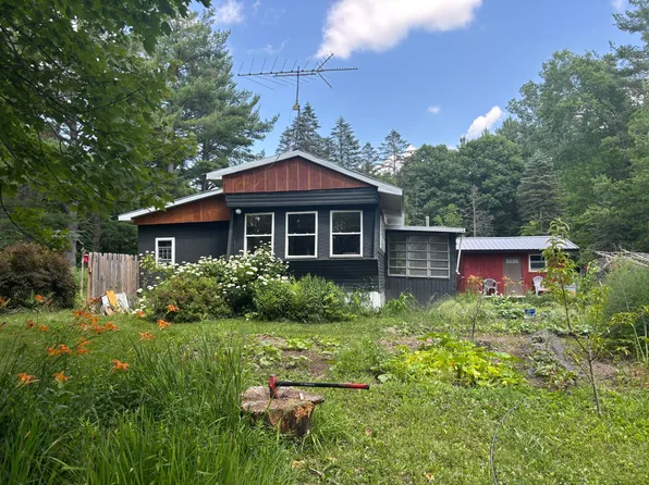 18309 Johnson Rd, Stanwood, MI 49346