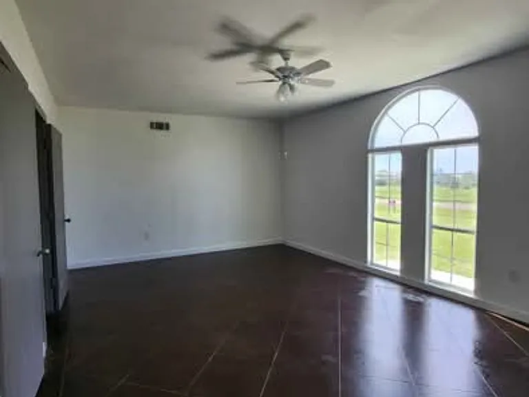 744 County Road 4711 — Photo 13