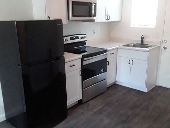 5th image of 407-427 E Drachman St