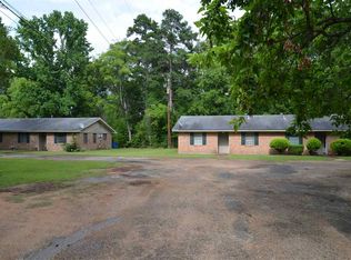 201-202 N White Oak Rd, White Oak, TX 75693