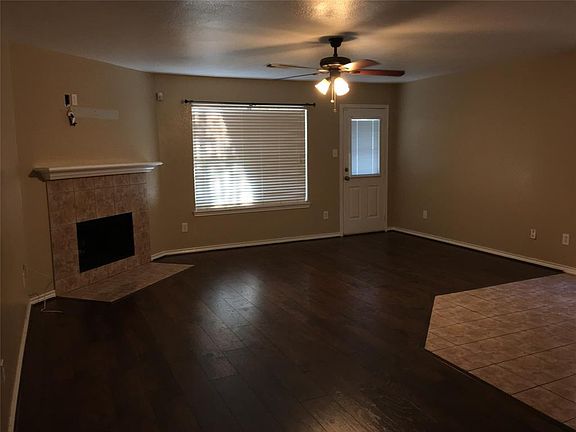 3rd image of 8013 Fallen Oak Ln