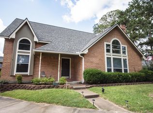 5 Doral Cir, Lufkin, TX 75901