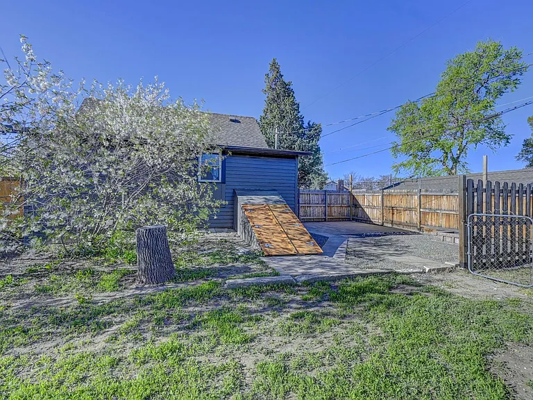 235 E Cornell Ave — Photo 21