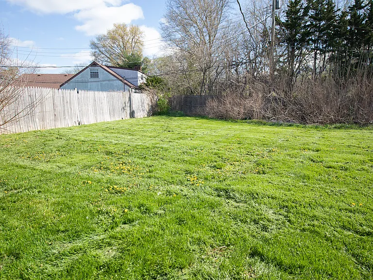 2114 Baldwin Rd — Photo 33