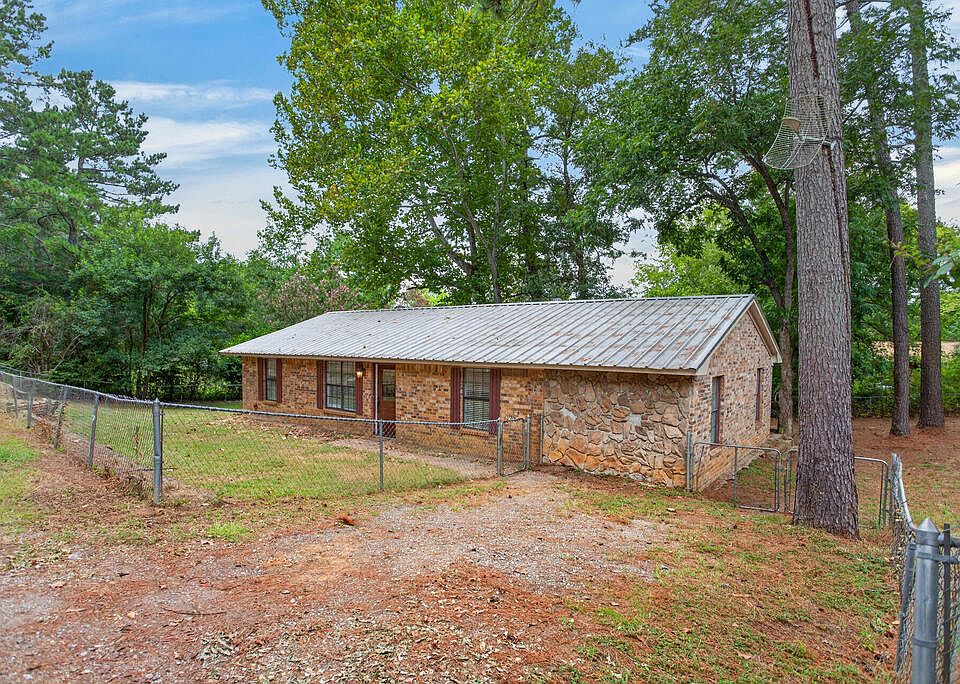 1st image of 3323 County Rd #723