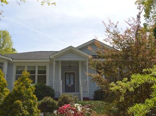 307 Shores Dr, Seneca, SC 29672