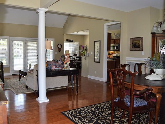 4th image of 113 Folly Bend Dr