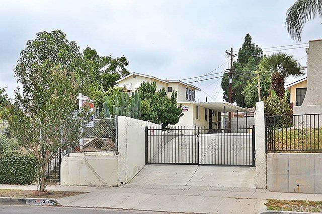 1st image of 3927 Guardia Ave