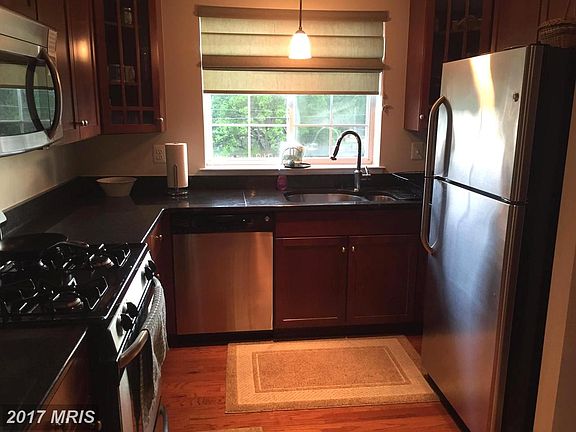 2nd image of 4189 S 4 Mile Run Dr Unit 303